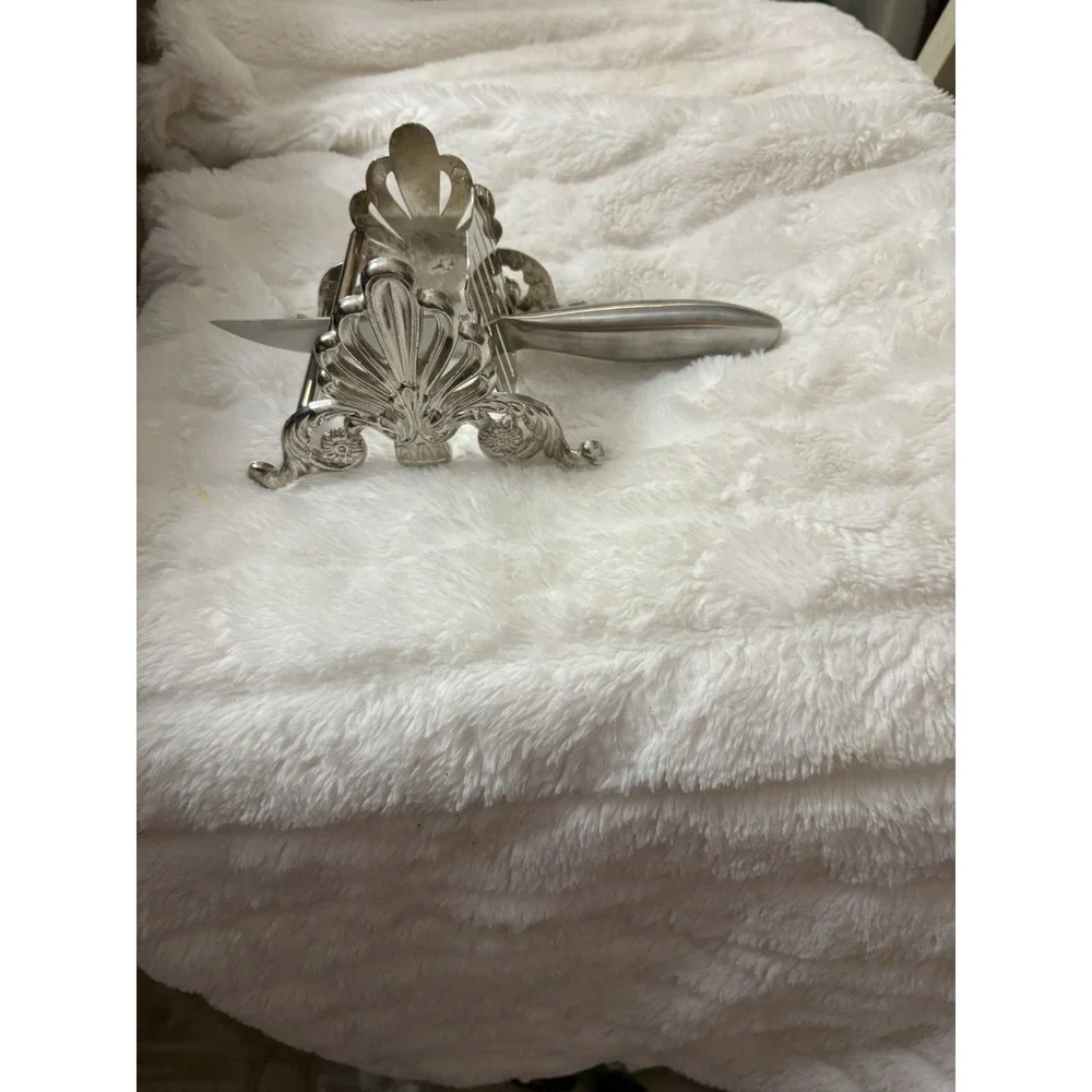 Vintage Buffet Silver Plate Knife Rest Caddy Silverware Holder